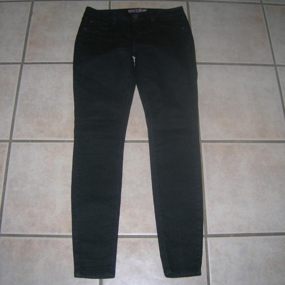 NWOT TRUCE BLACK PULL ON SKINNY JEGGINGS JEANS 7‎